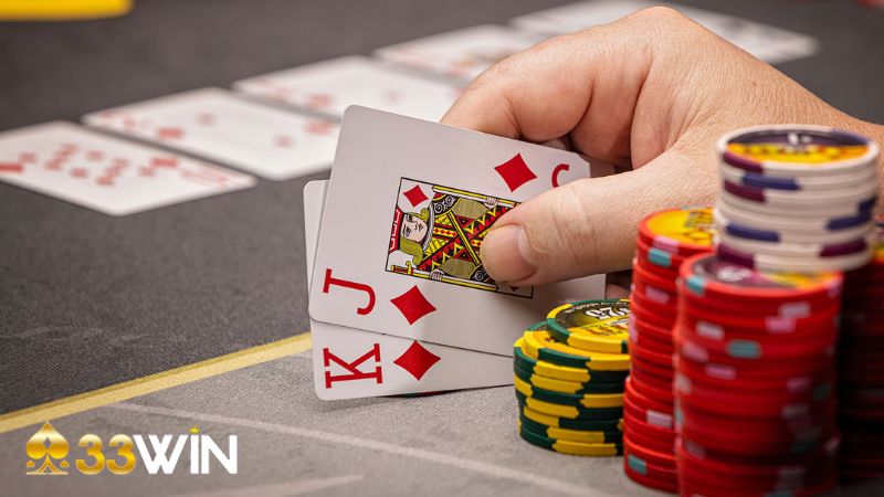 Áp dụng phương thức tâm lý để áp đảo đối thủ khi chơi Poker